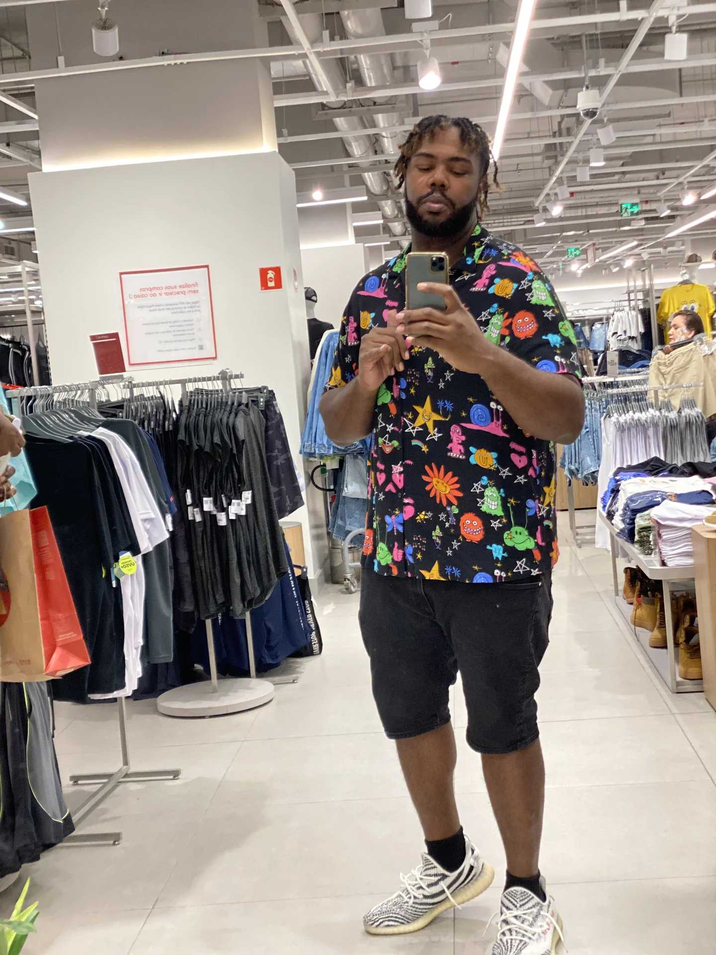 Shopping inside the Premium Outlet, Duque de Caxias